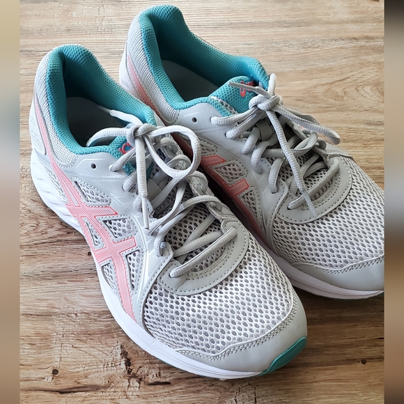 ASICS - Picture 2 of 4